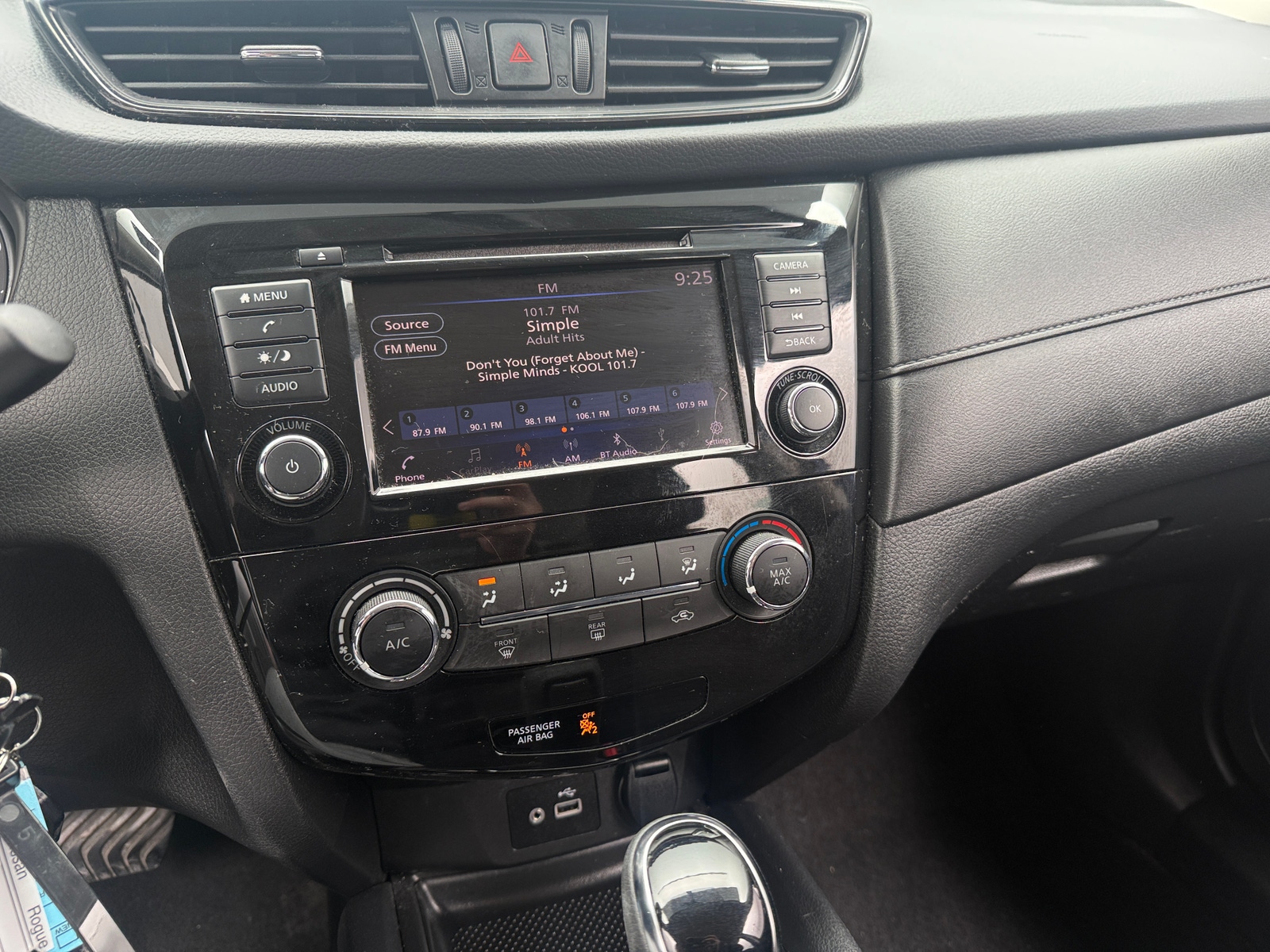 Thumbnail: 2018 Nissan Rogue - 4