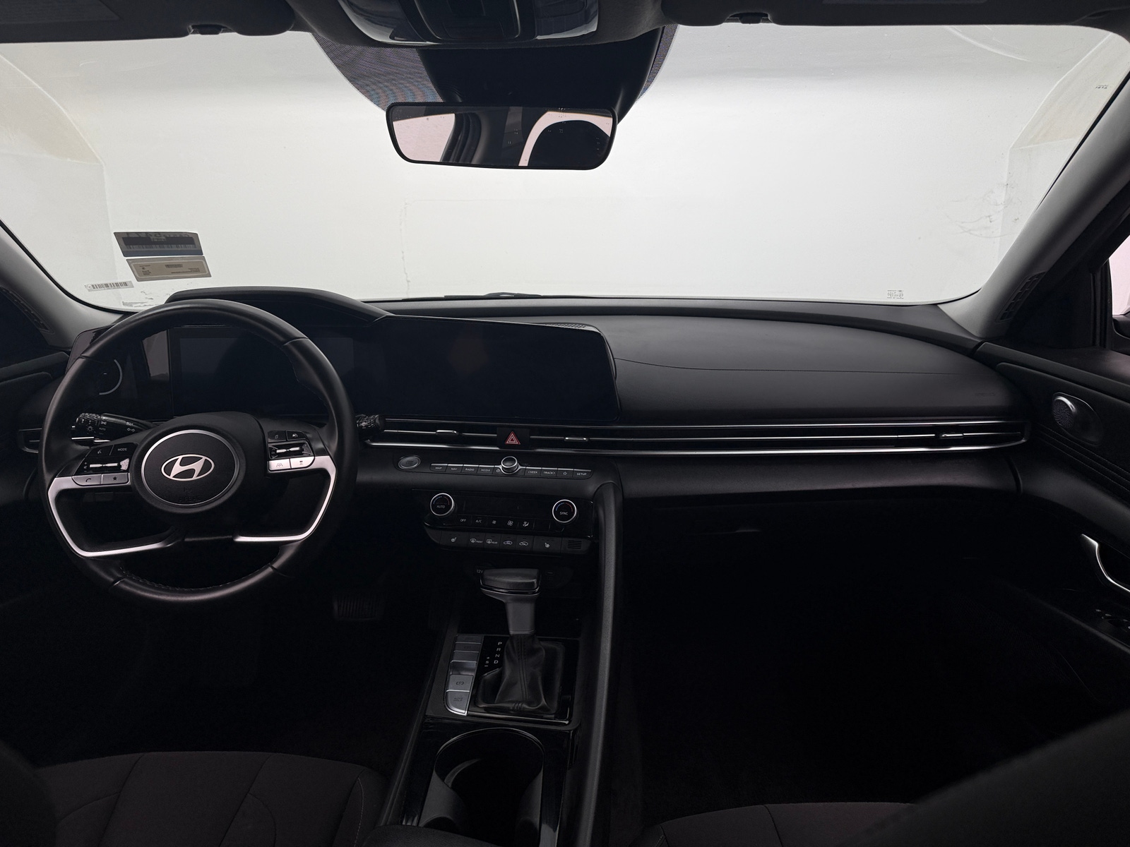 Thumbnail: 2025 Hyundai Elantra - 3