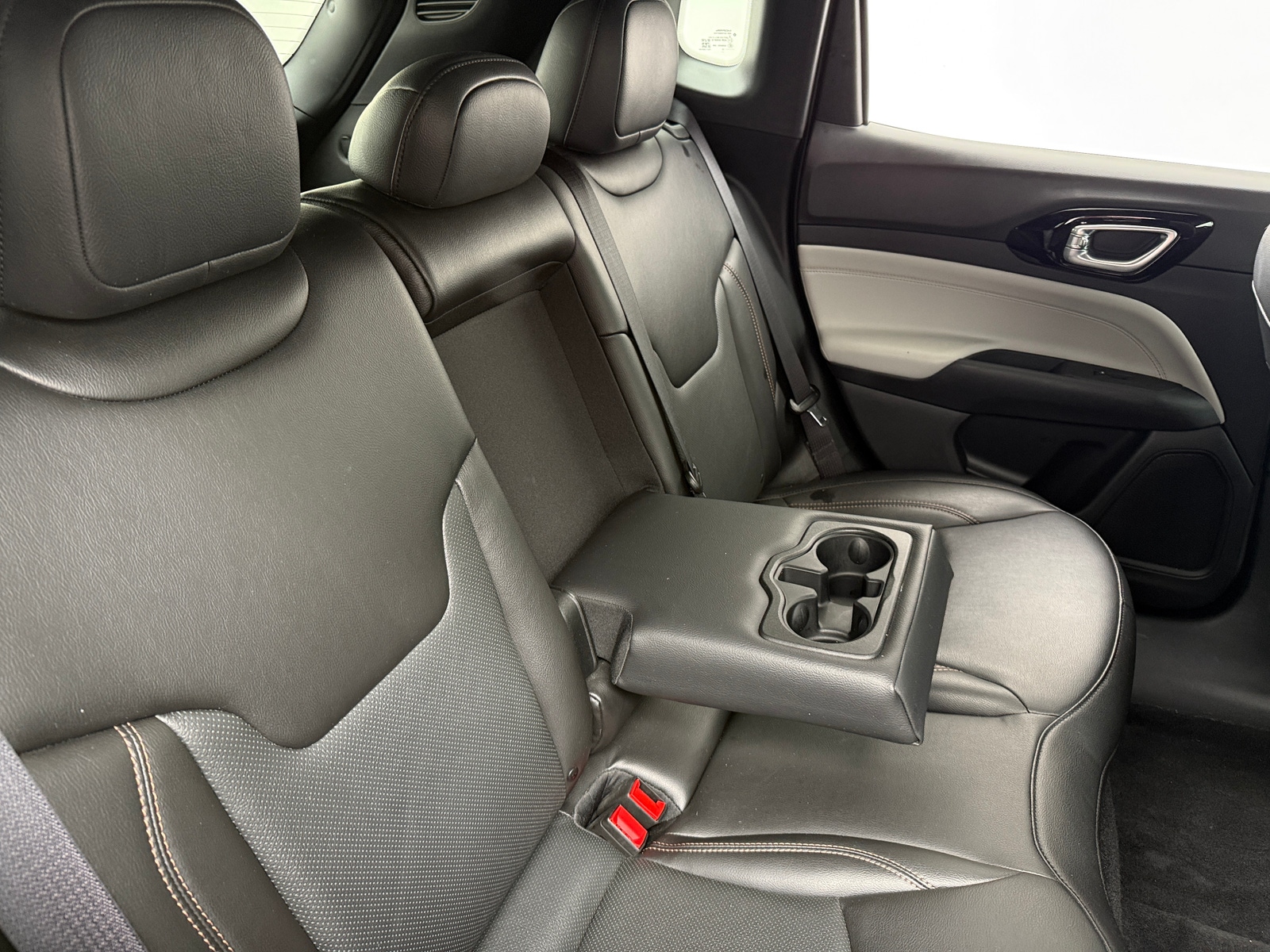 Thumbnail: 2023 Jeep Compass - 5