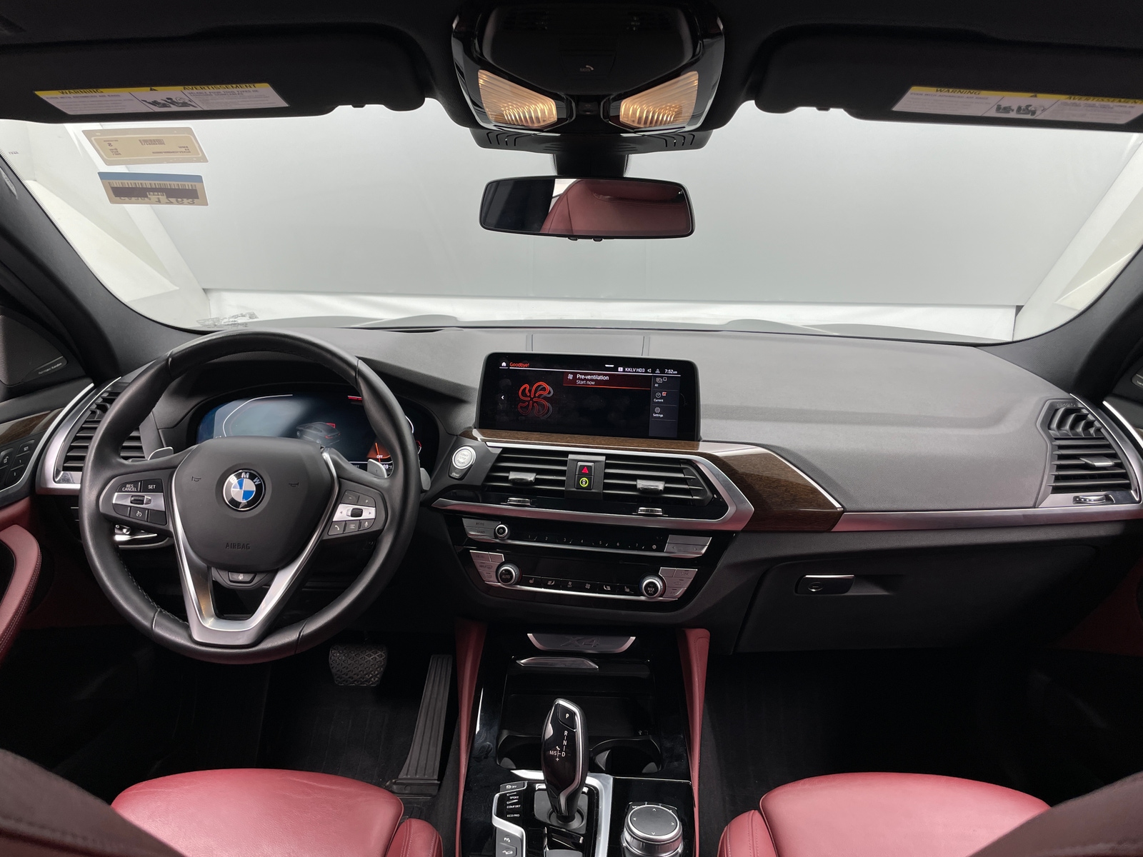 Thumbnail: 2021 BMW X4 - 2