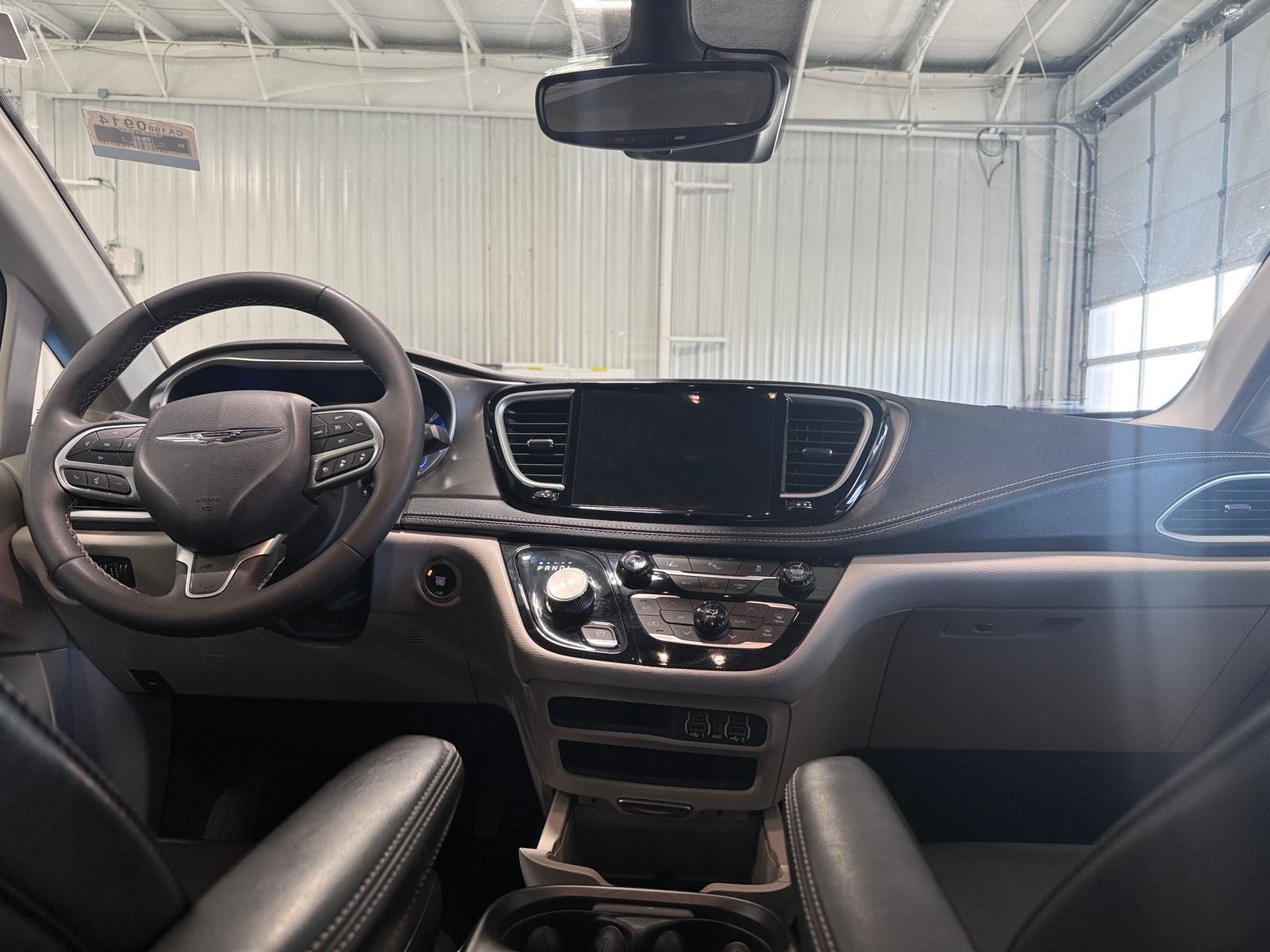 Thumbnail: 2024 Chrysler Pacifica - 2