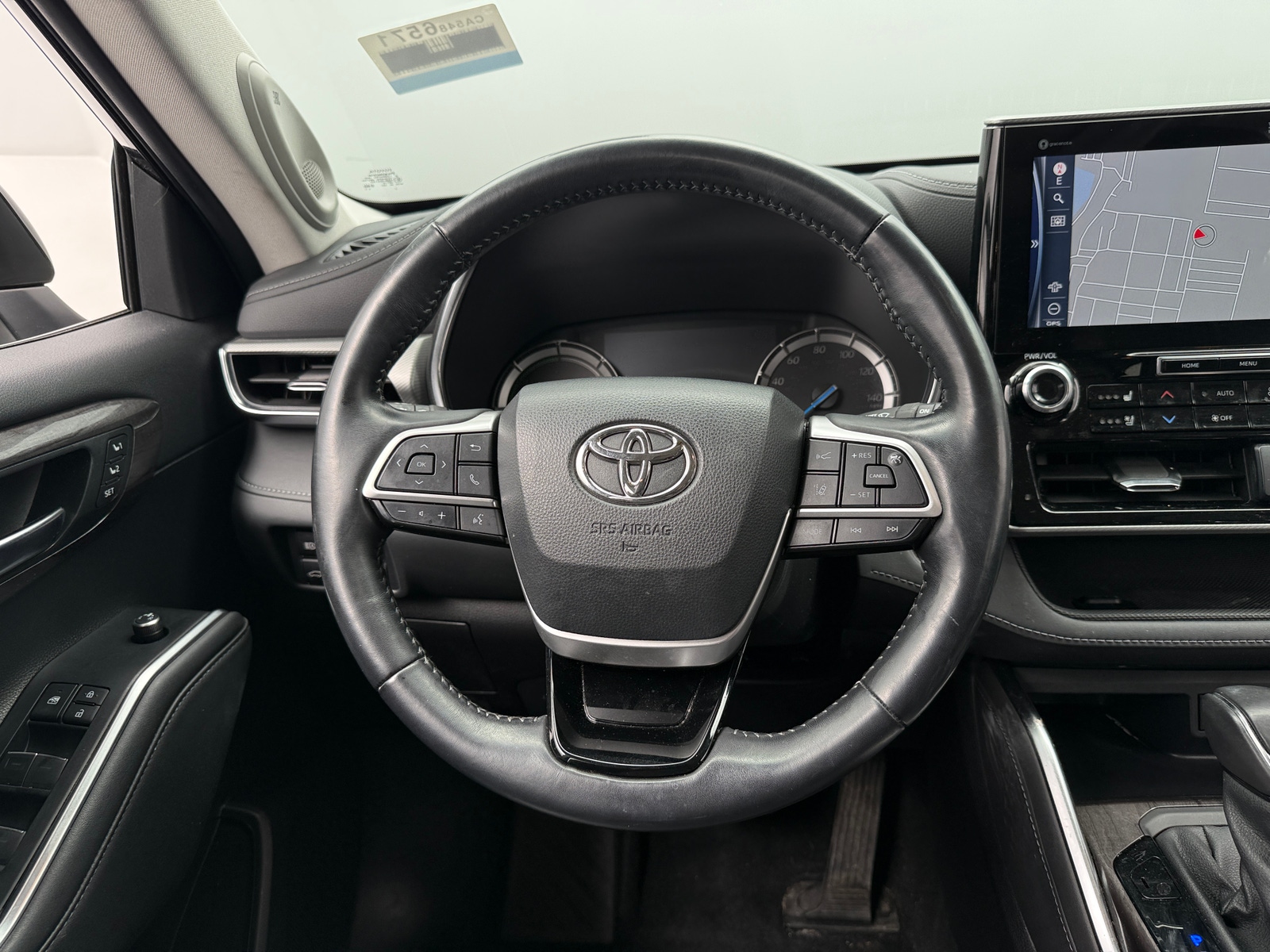 Thumbnail: 2022 Toyota Highlander - 4