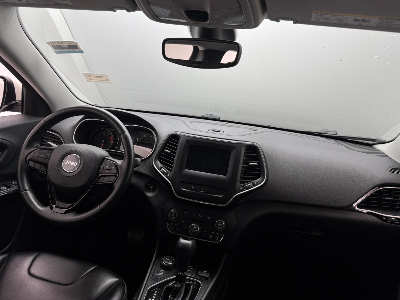 Thumbnail: 2019 Jeep Cherokee - 3
