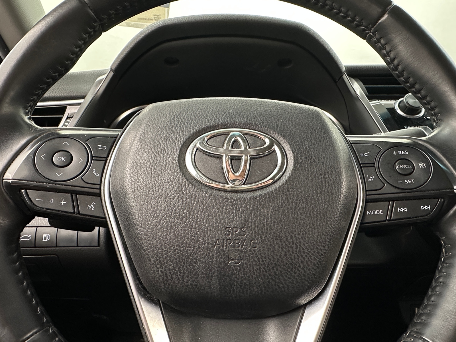 Thumbnail: 2018 Toyota Camry - 5
