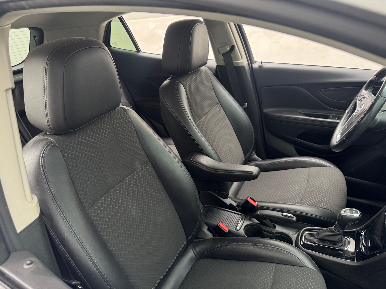Thumbnail: 2019 Buick Encore - 2