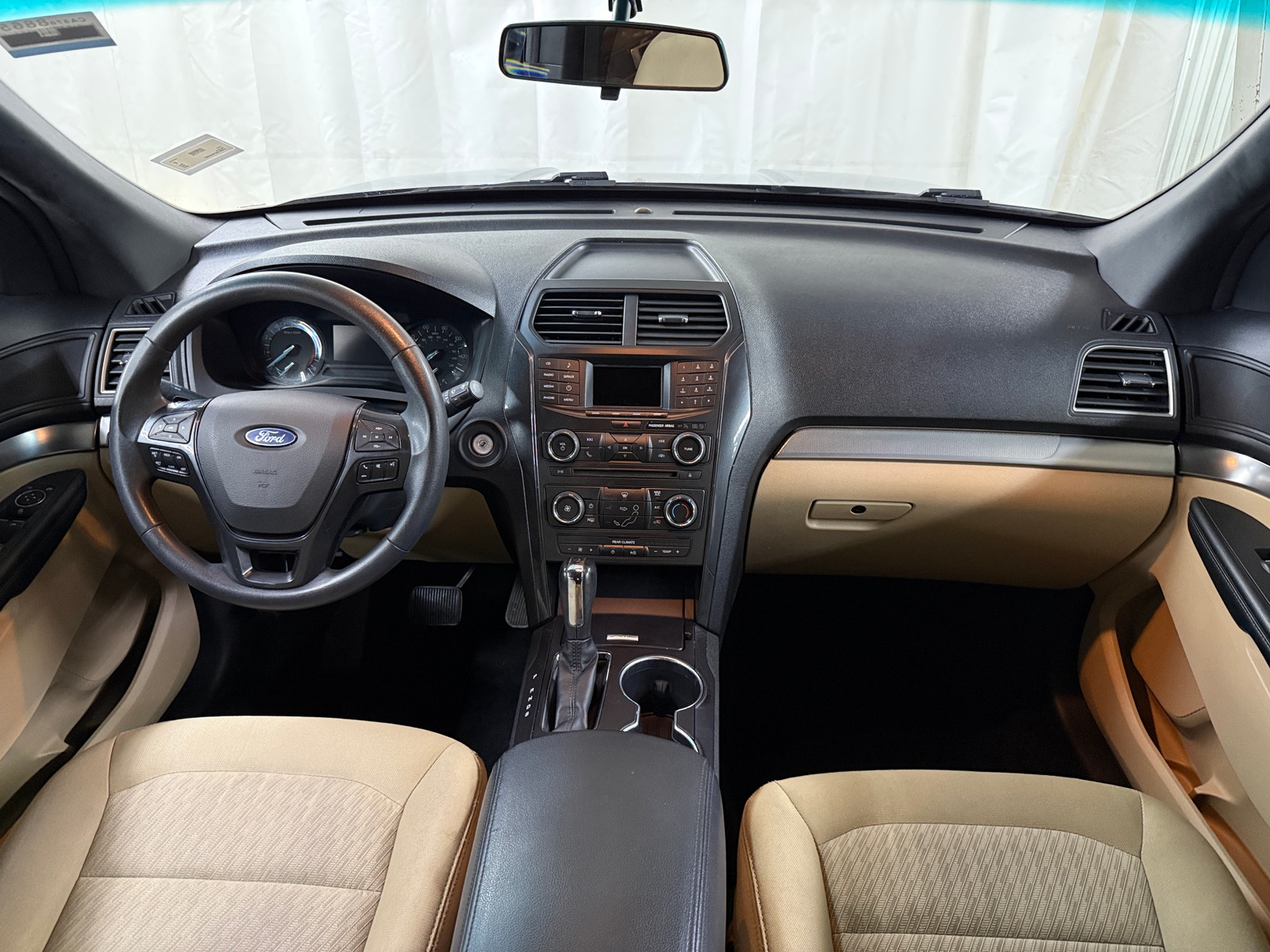 Thumbnail: 2017 Ford Explorer - 3
