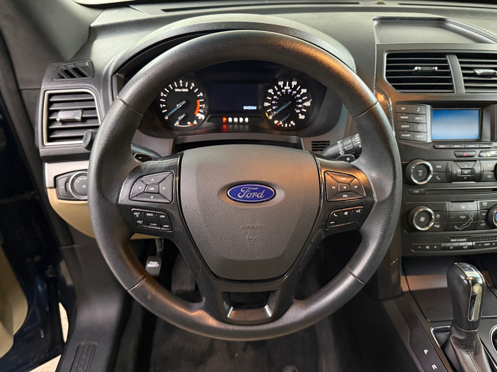 Thumbnail: 2017 Ford Explorer - 5