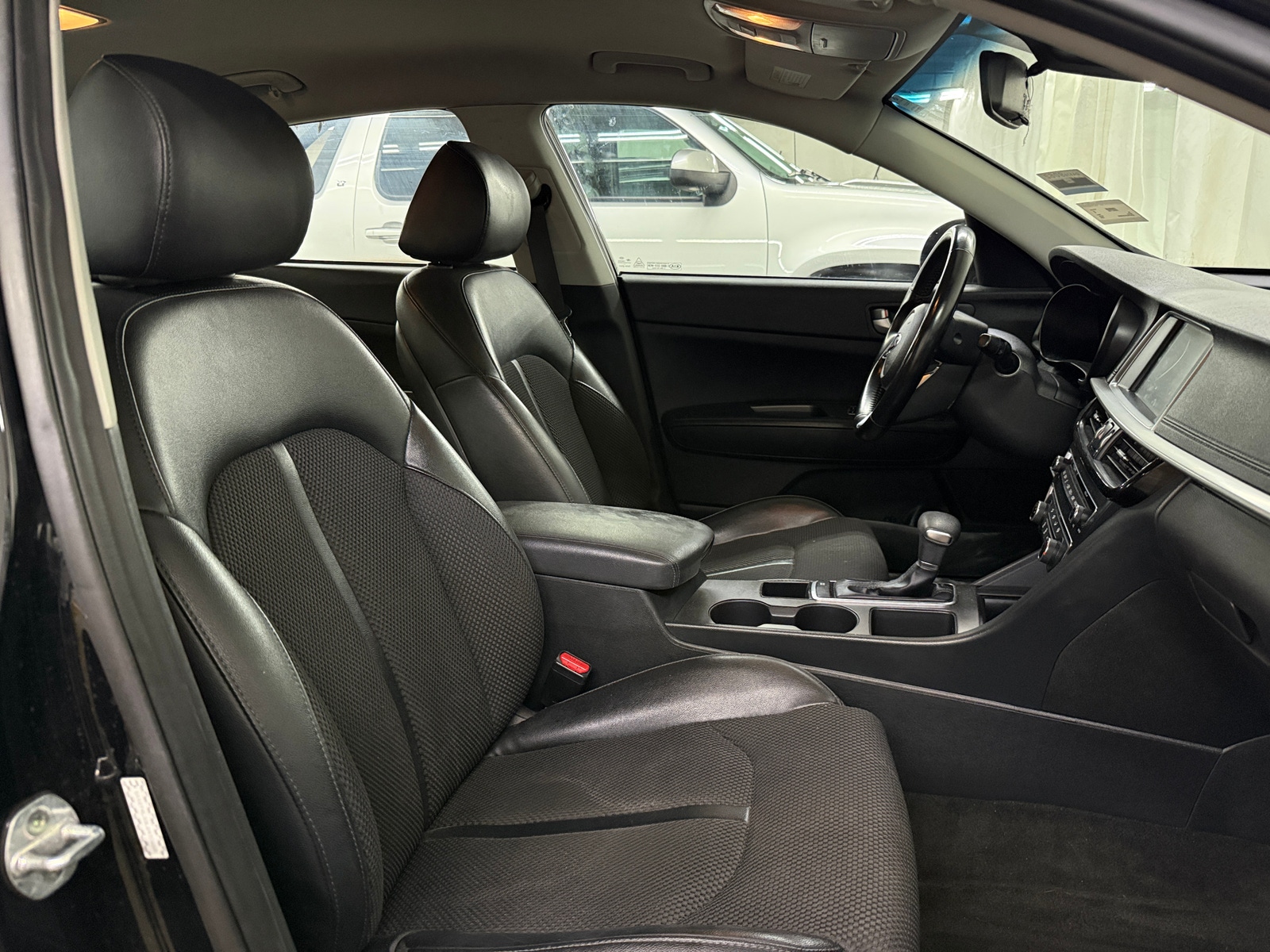 Thumbnail: 2020 Kia Optima - 2