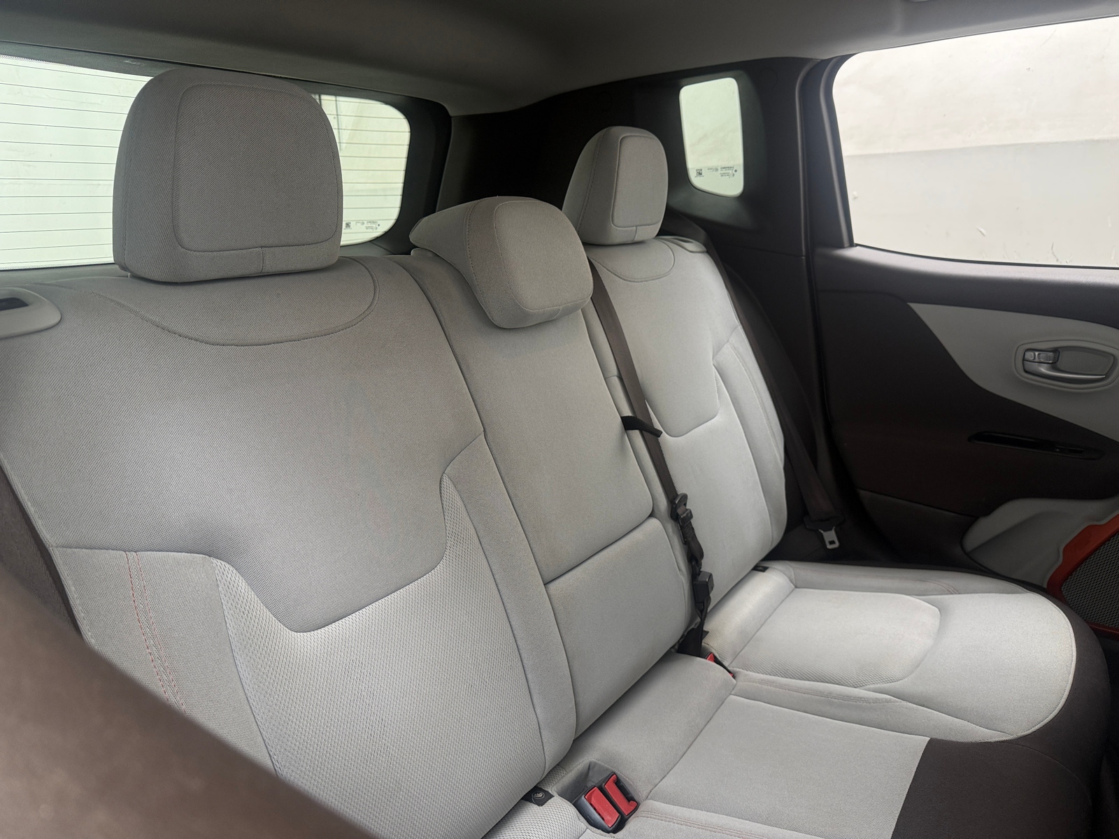 Thumbnail: 2015 Jeep Renegade - 6