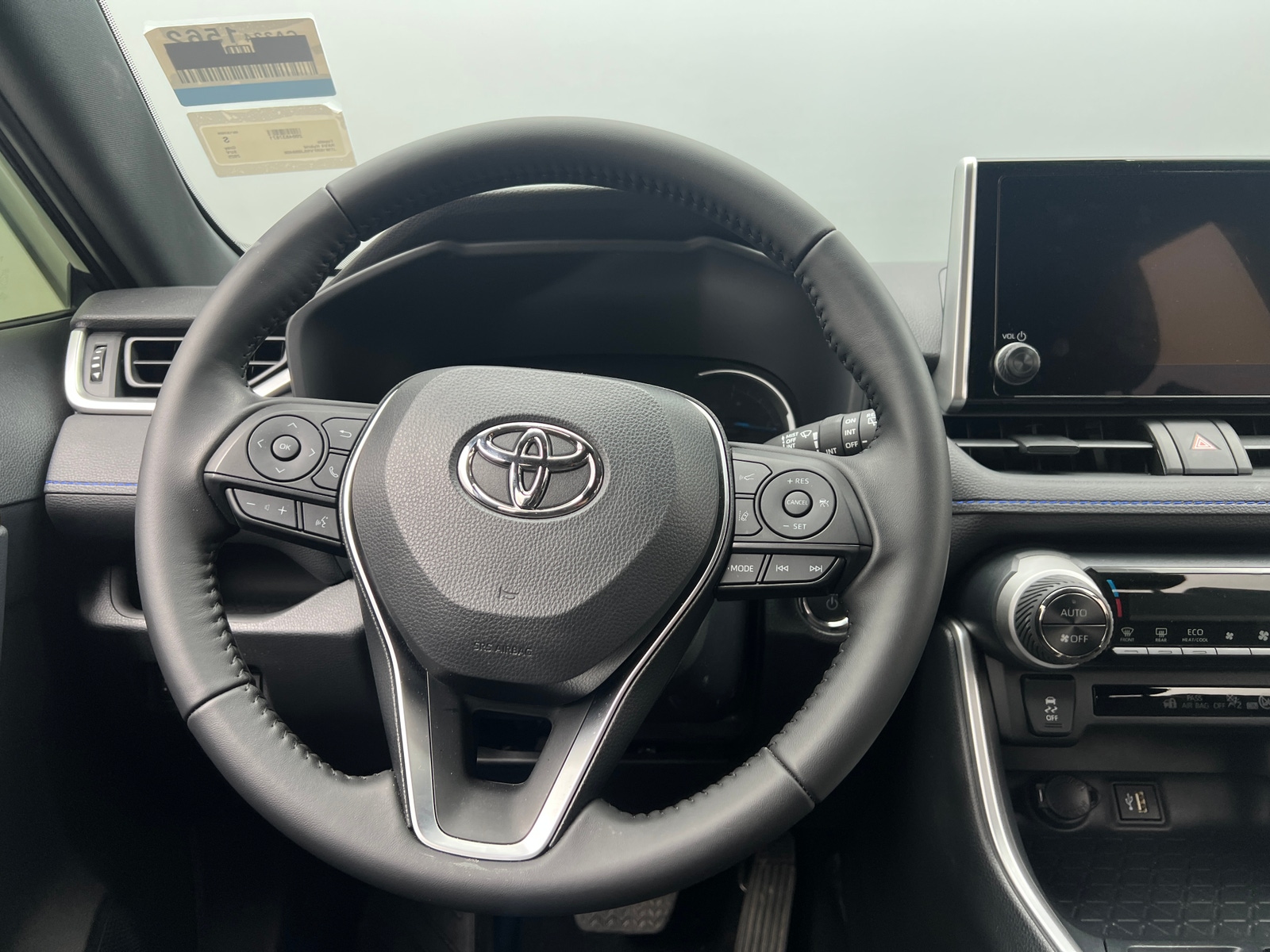 Thumbnail: 2025 Toyota RAV4 - 5