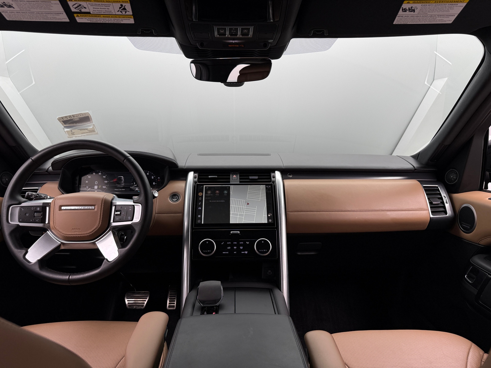 Thumbnail: 2024 Land Rover Discovery - 2