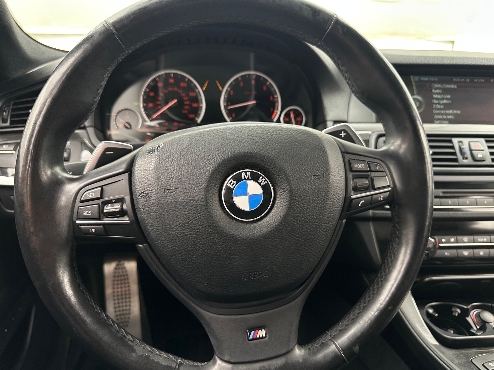 Thumbnail: 2012 BMW 5 Series - 4