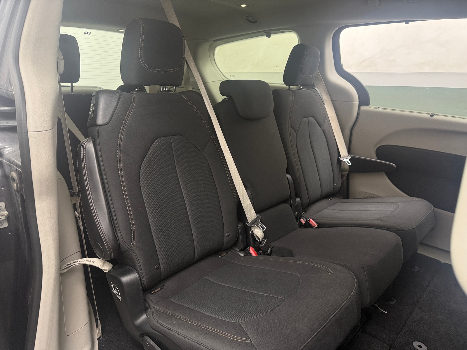 Thumbnail: 2018 Chrysler Pacifica - 6