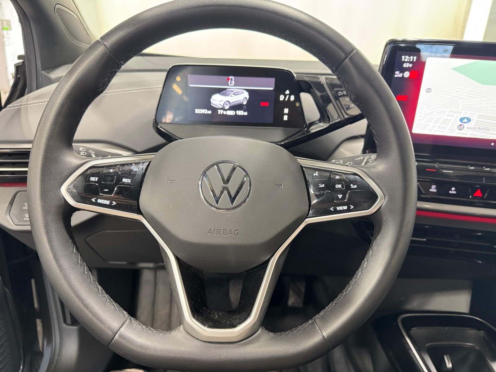 Thumbnail: 2023 Volkswagen ID.4 - 4