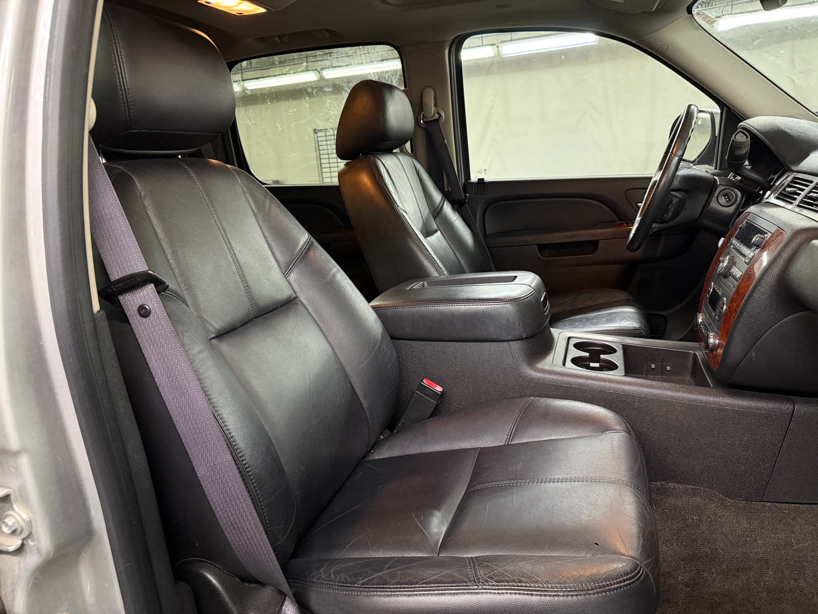 Thumbnail: 2011 Chevrolet Avalanche 1500 - 2