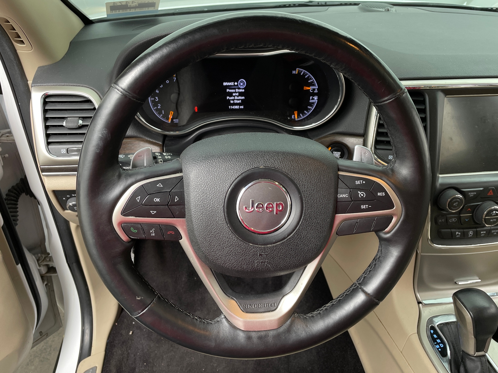 Thumbnail: 2017 Jeep Grand Cherokee - 4