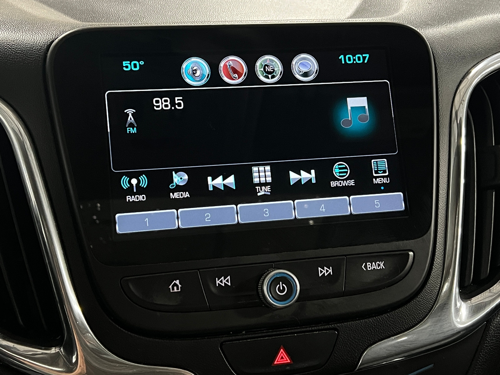 Thumbnail: 2018 Chevrolet Equinox - 4