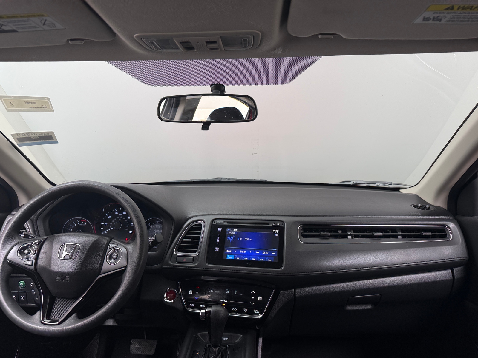 Thumbnail: 2017 Honda HR-V - 3