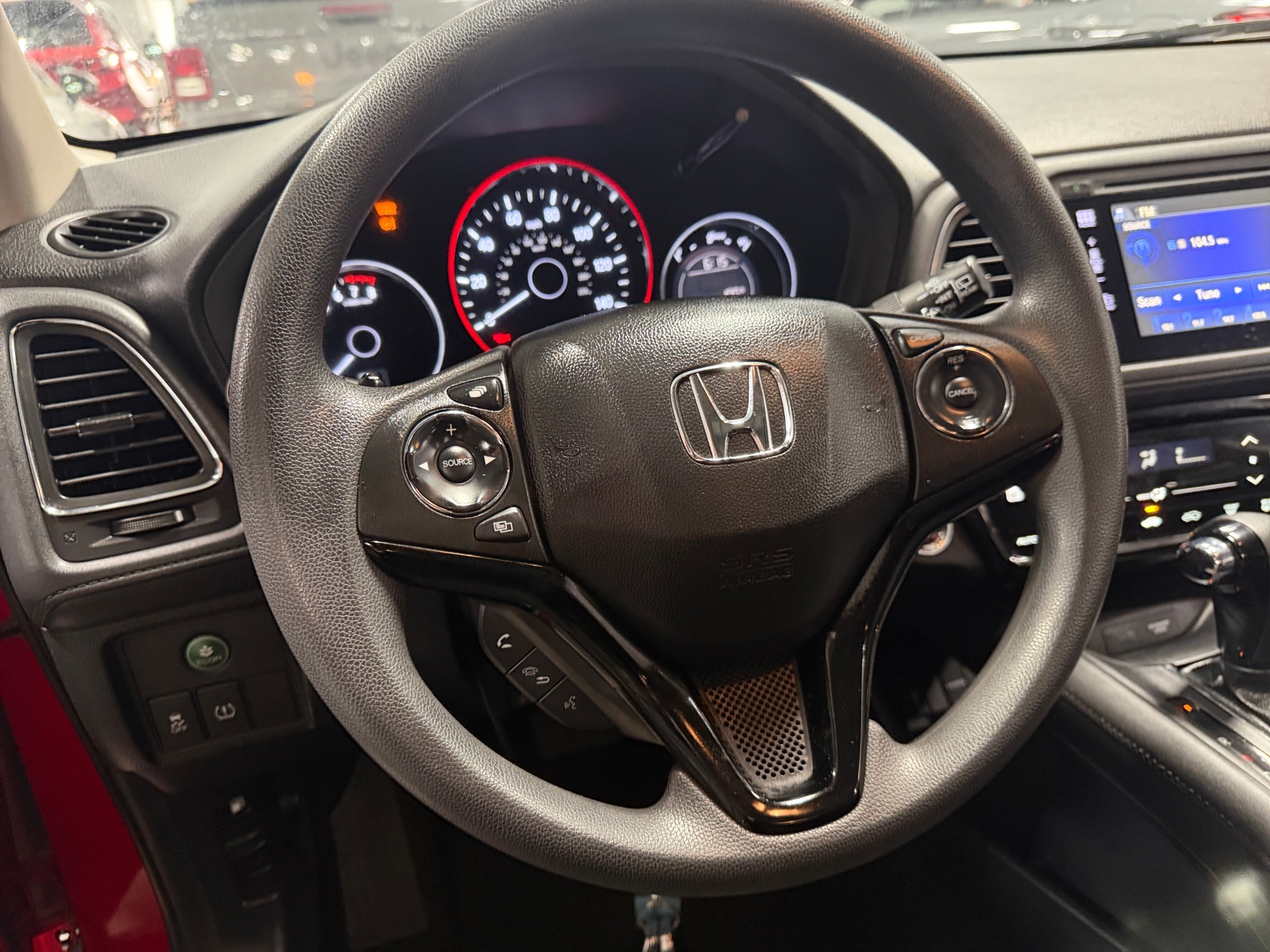 Thumbnail: 2017 Honda HR-V - 5