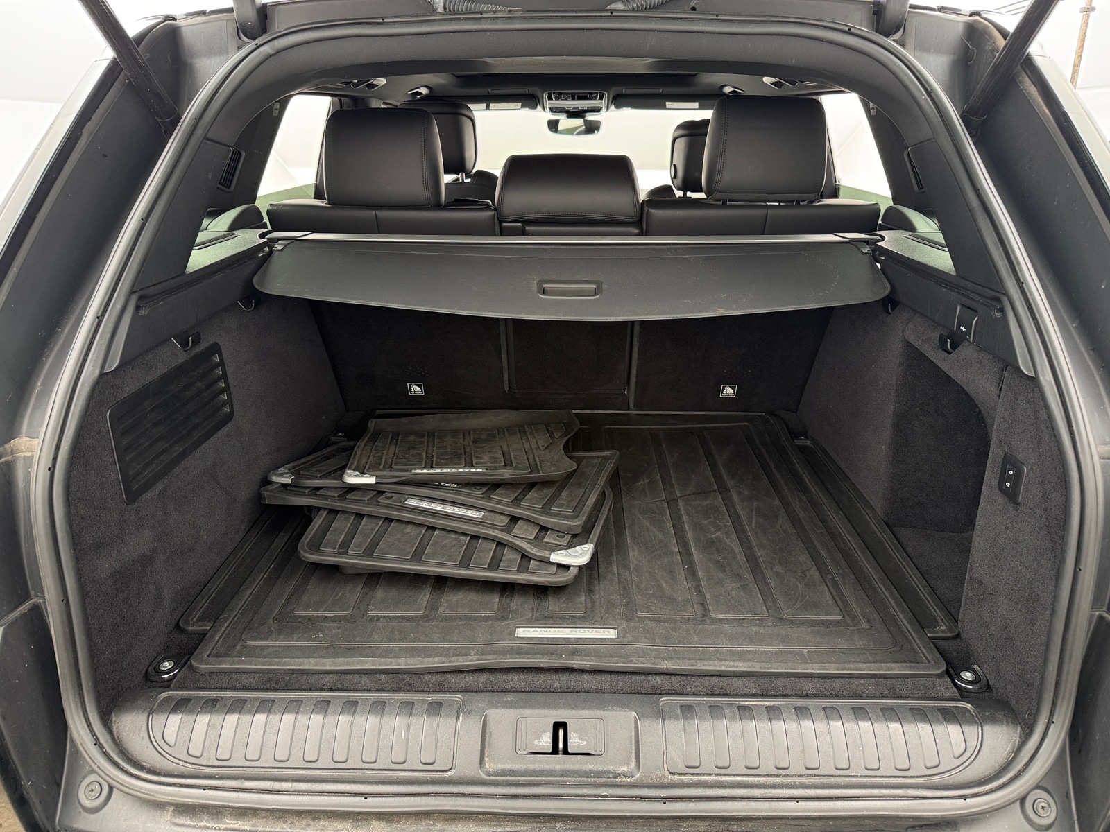 Thumbnail: 2021 Land Rover Range Rover Sport - 6