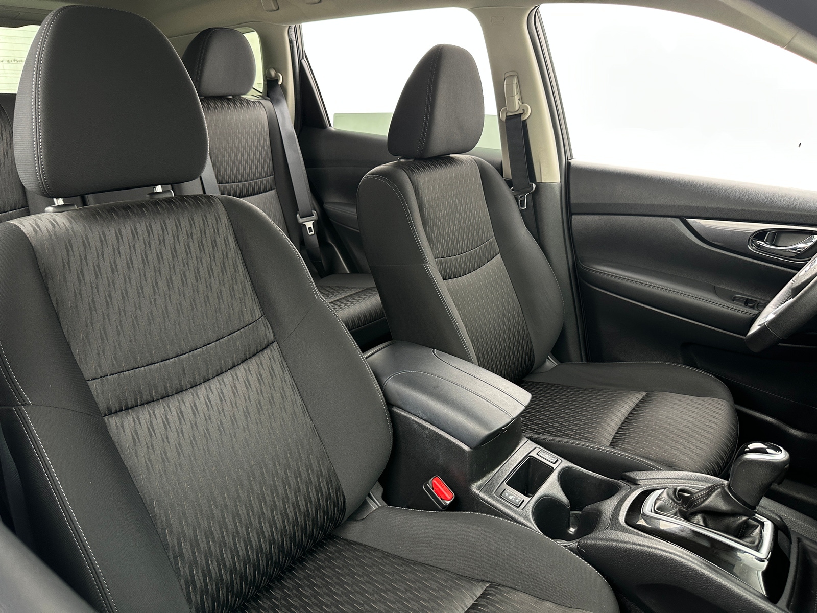 Thumbnail: 2019 Nissan Rogue - 2