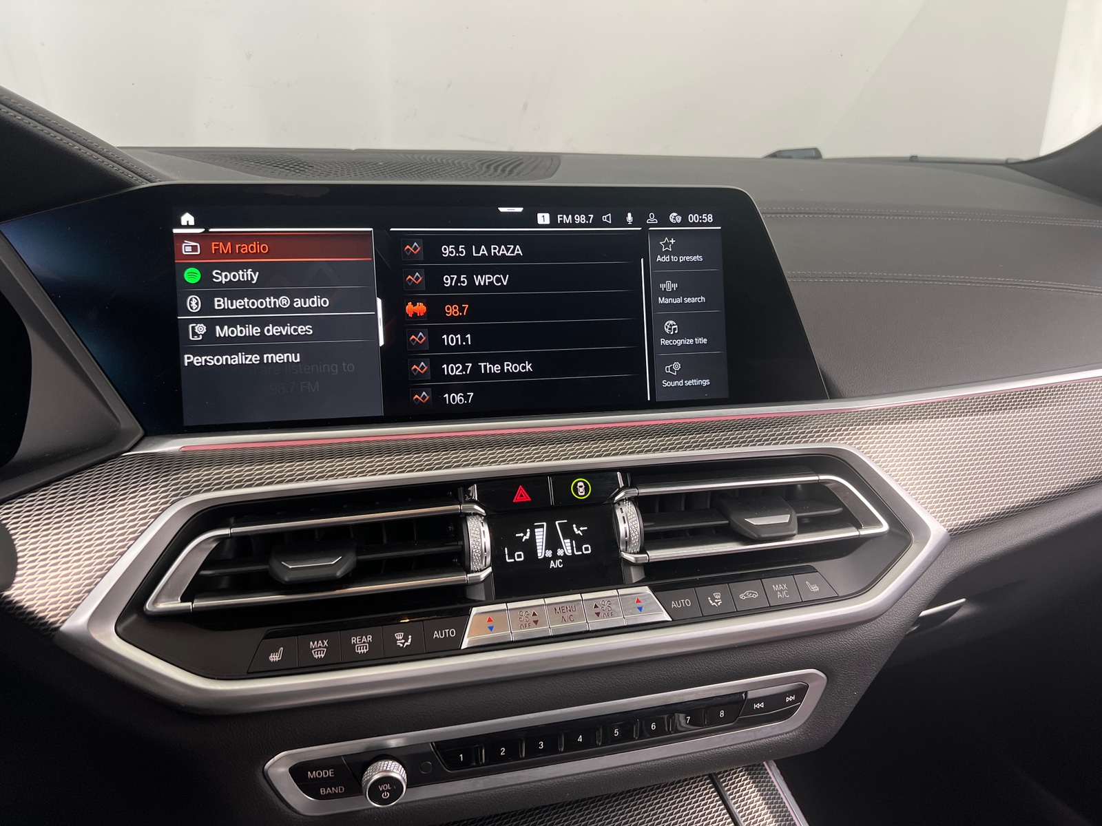 Thumbnail: 2022 BMW X5 - 3