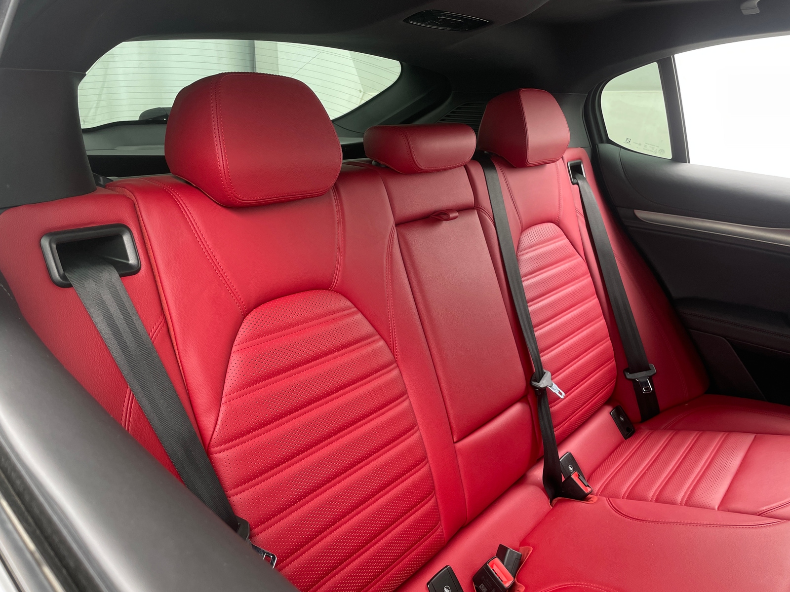 Thumbnail: 2023 Alfa Romeo Stelvio - 5