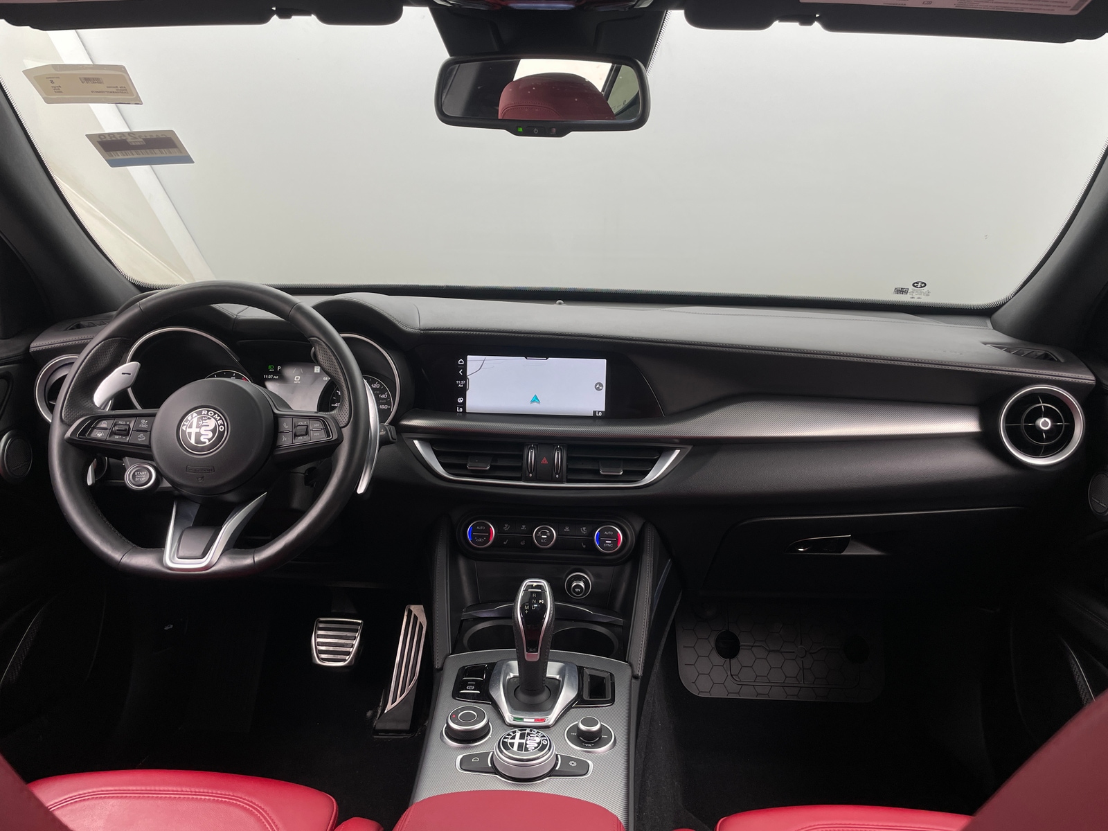Thumbnail: 2023 Alfa Romeo Stelvio - 2