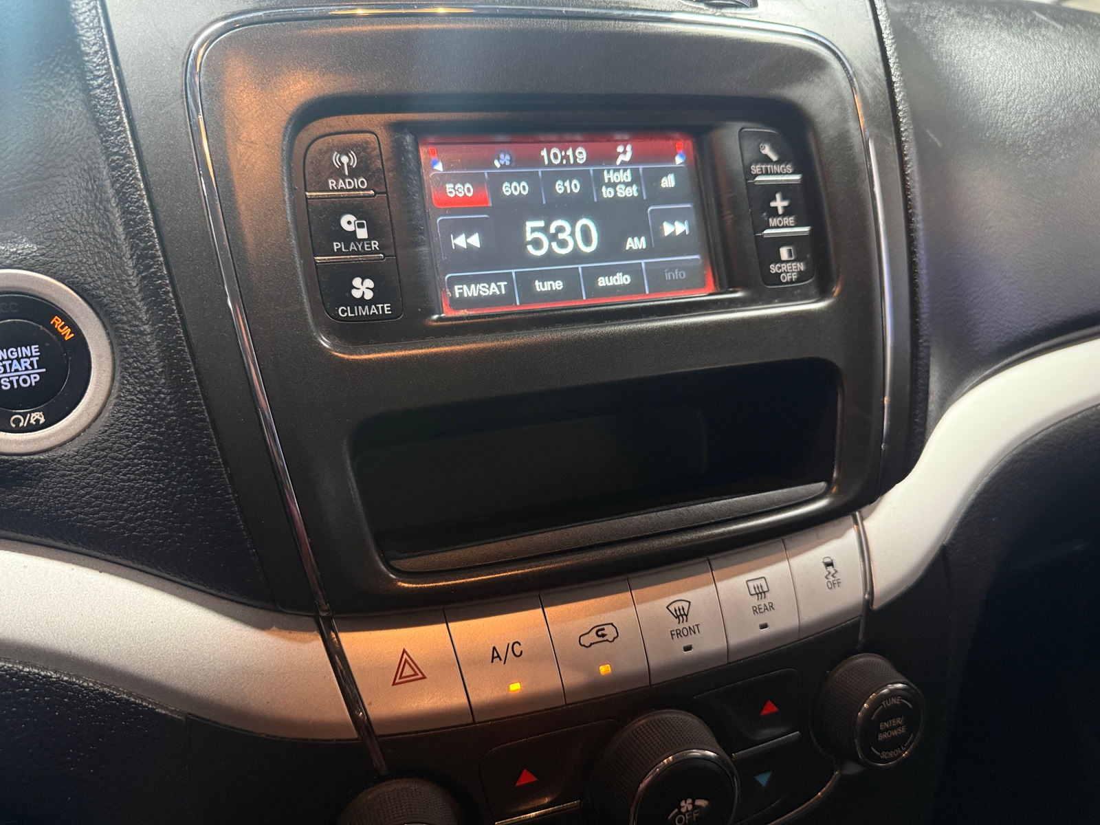 Thumbnail: 2019 Dodge Journey - 4
