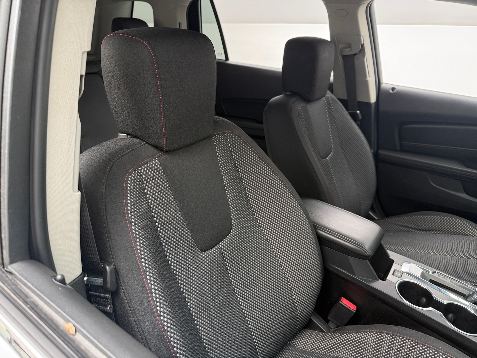 Thumbnail: 2017 GMC Terrain - 2