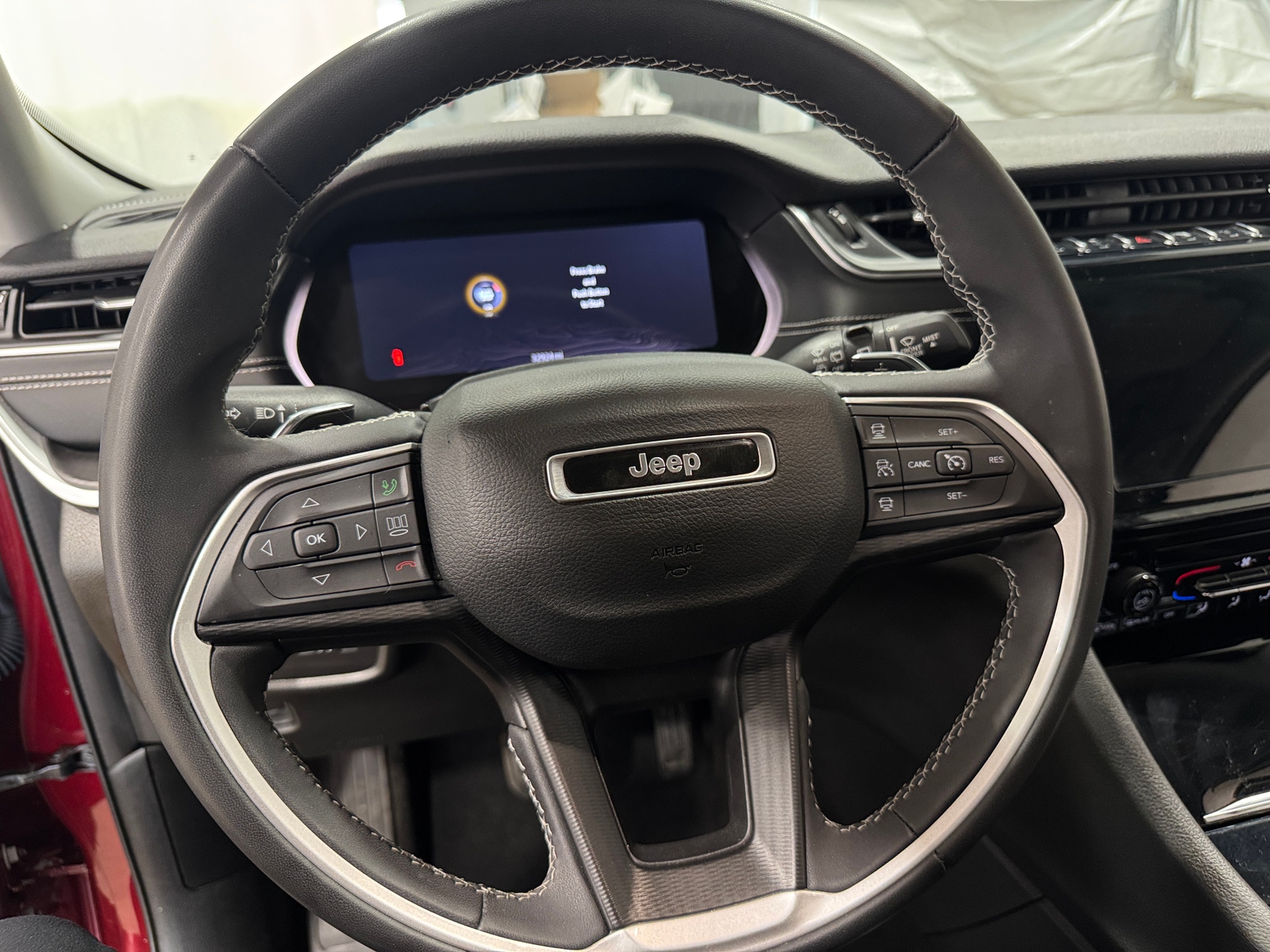 Thumbnail: 2023 Jeep Grand Cherokee L - 5