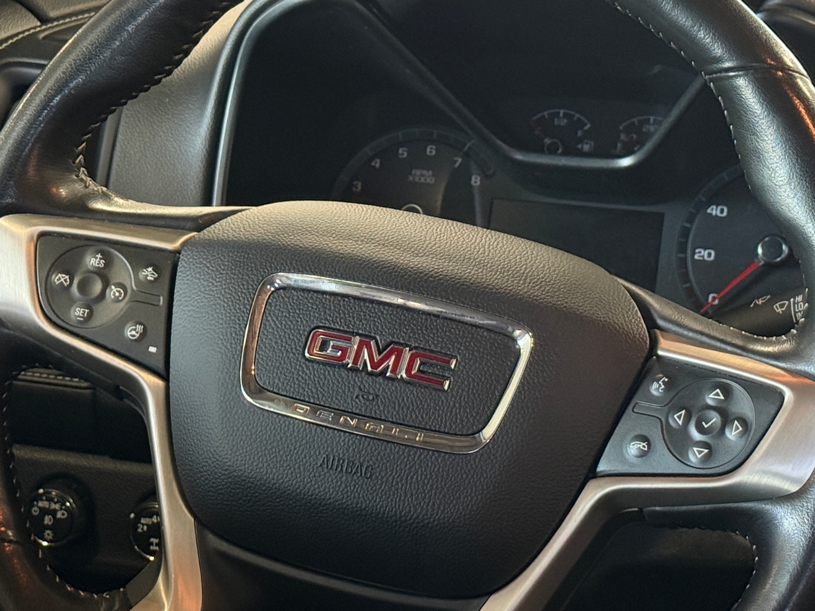 Thumbnail: 2019 GMC Canyon - 5