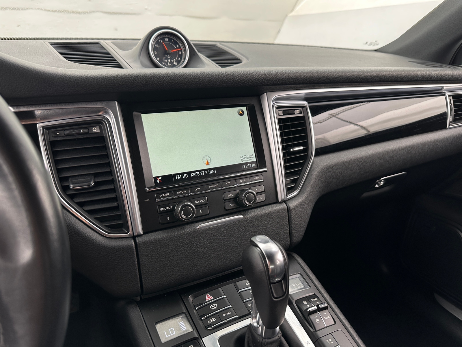 Thumbnail: 2015 Porsche Macan - 3
