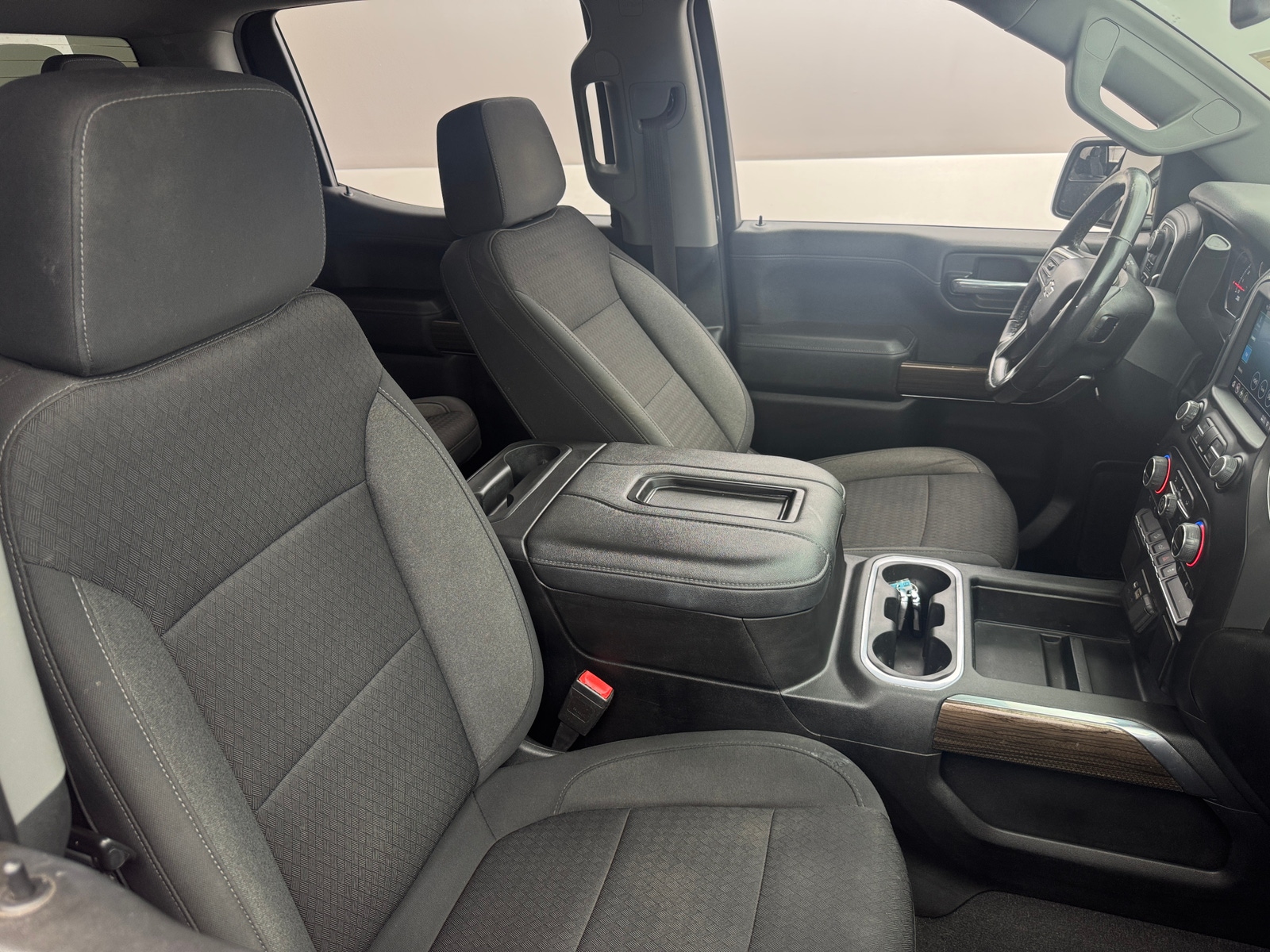 Thumbnail: 2021 Chevrolet Silverado 1500 - 2