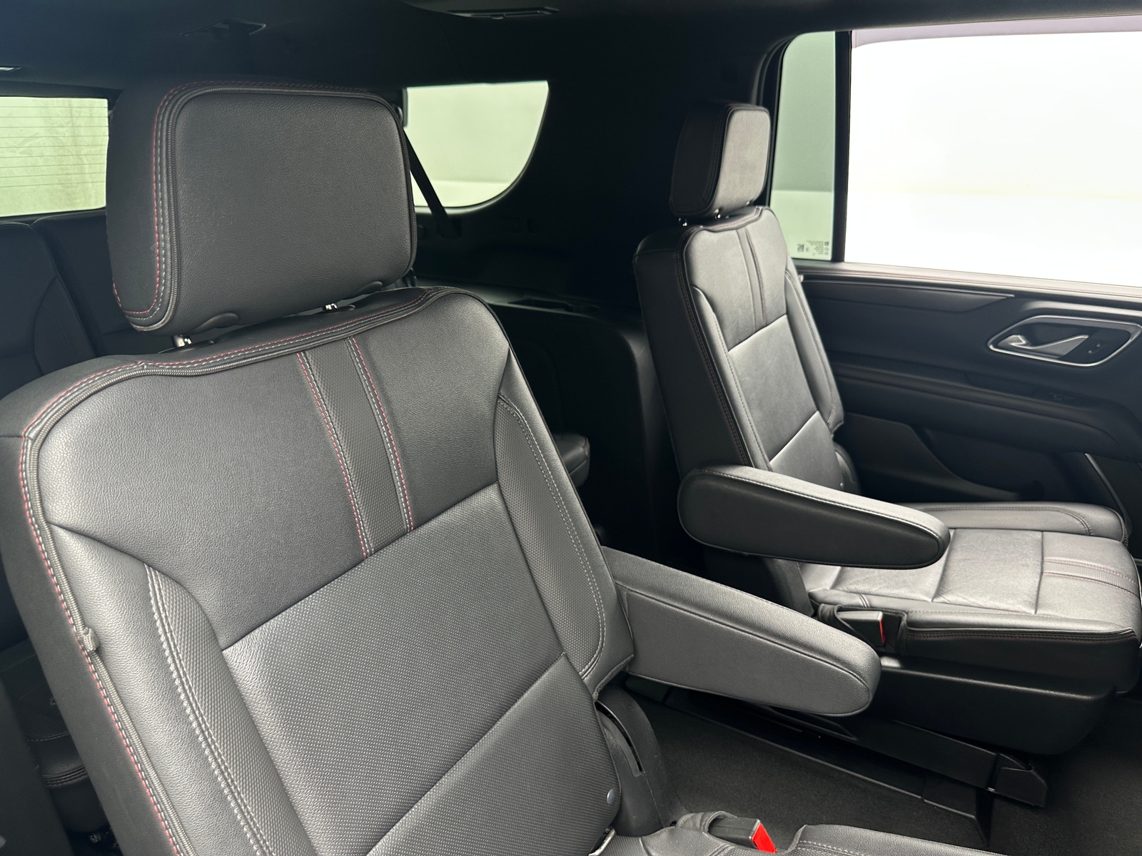 Thumbnail: 2022 Chevrolet Suburban - 5