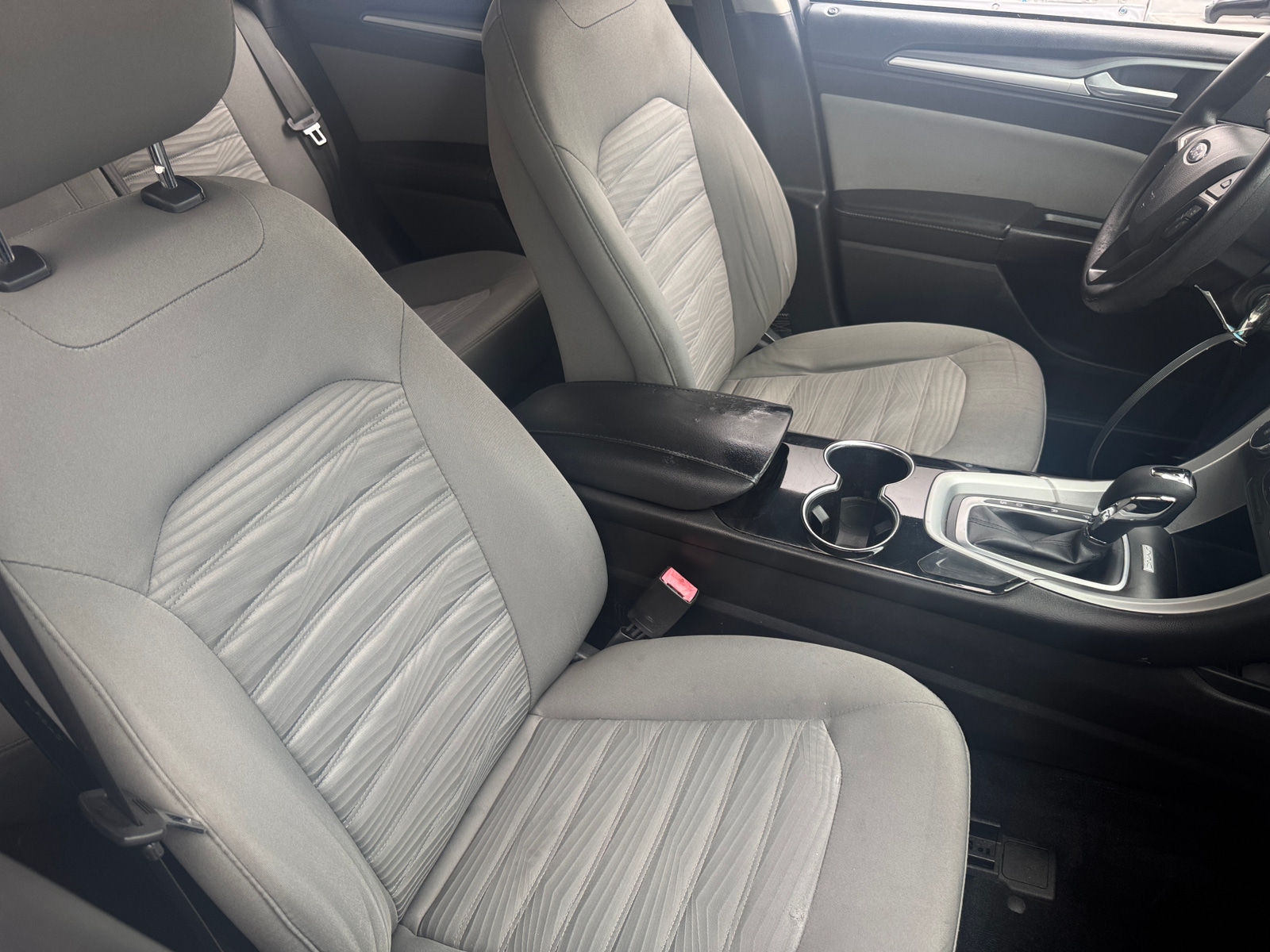 Thumbnail: 2016 Ford Fusion - 2