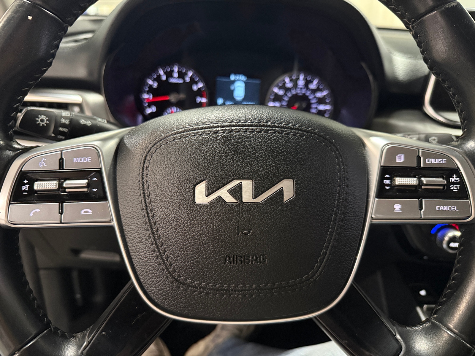 Thumbnail: 2022 Kia Telluride - 4
