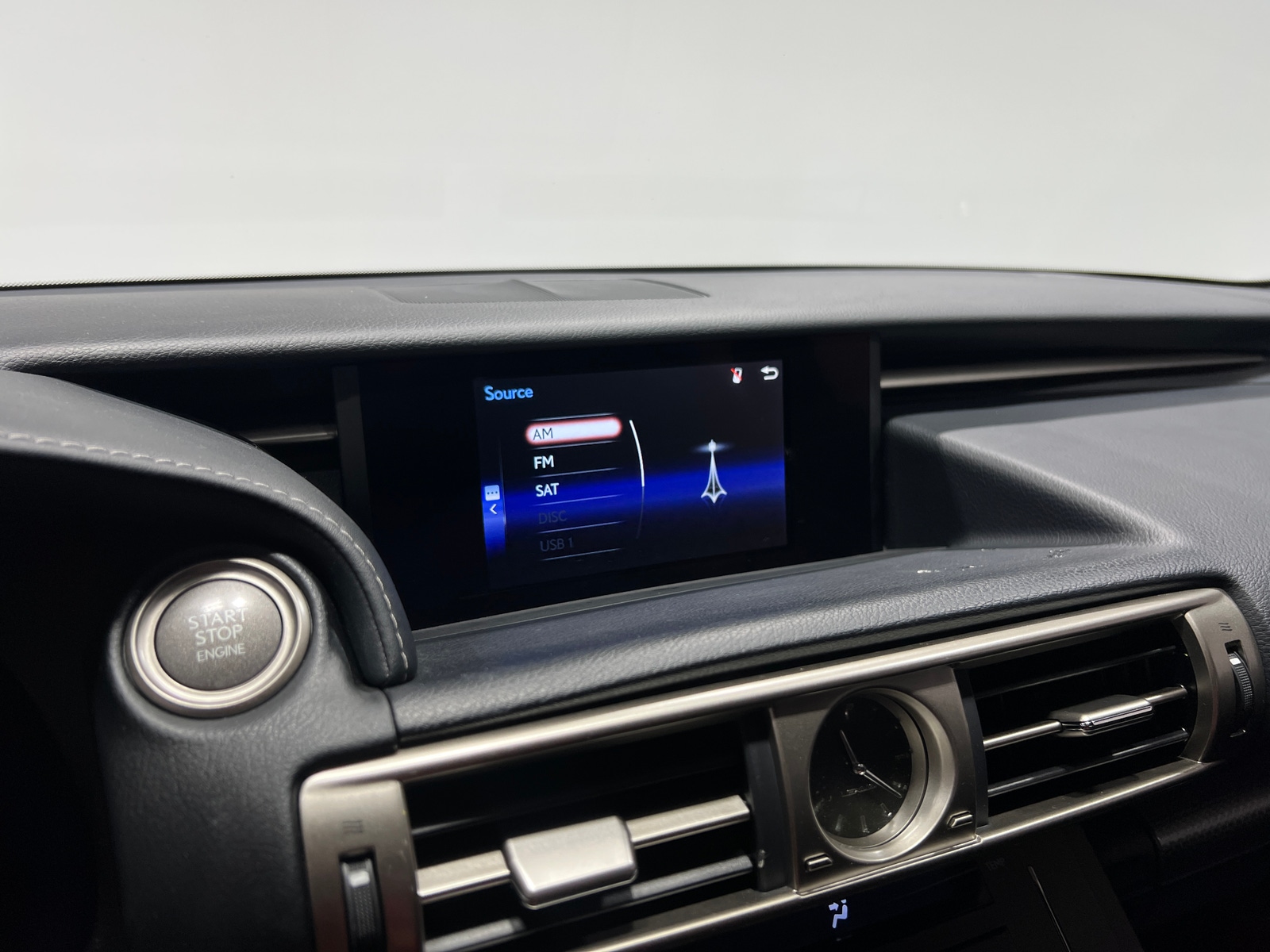 Thumbnail: 2016 Lexus IS - 3