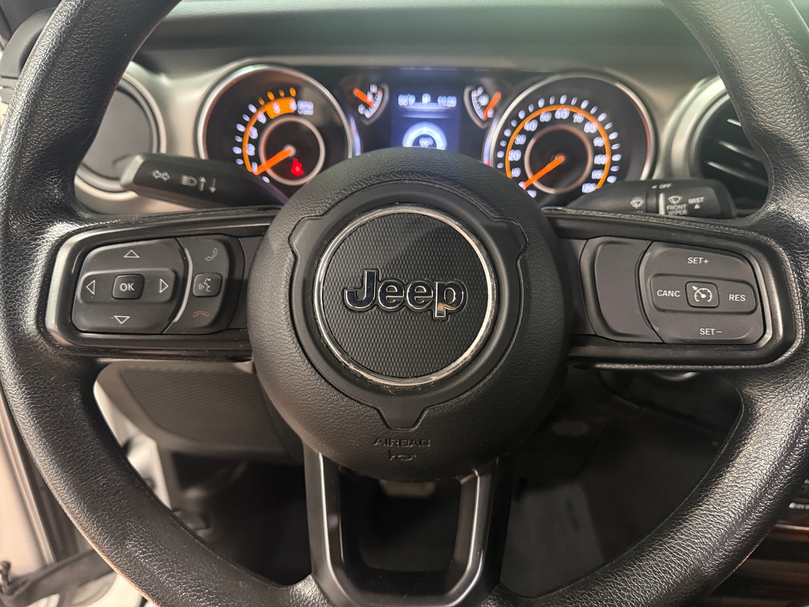 Thumbnail: 2022 Jeep Wrangler - 5