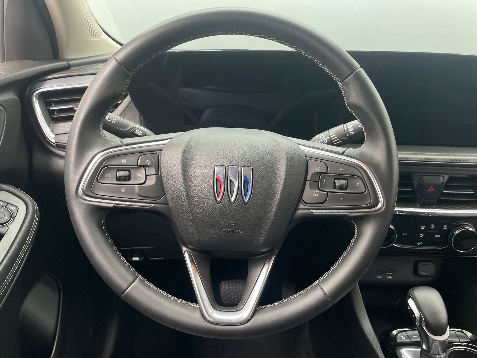 Thumbnail: 2025 Buick Encore GX - 4