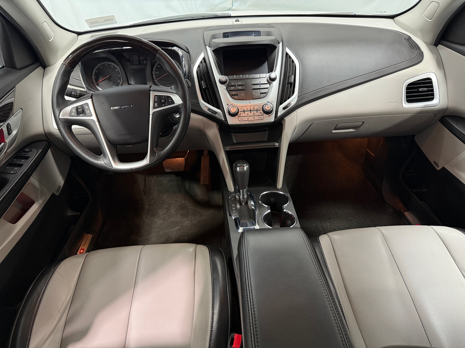 Thumbnail: 2017 GMC Terrain - 2