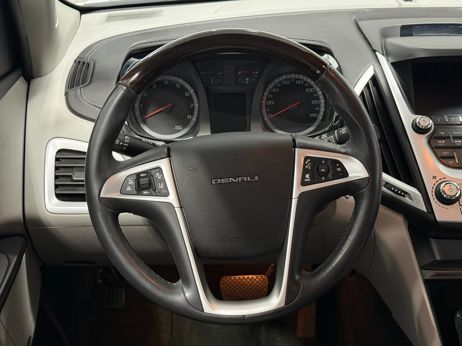 Thumbnail: 2017 GMC Terrain - 4