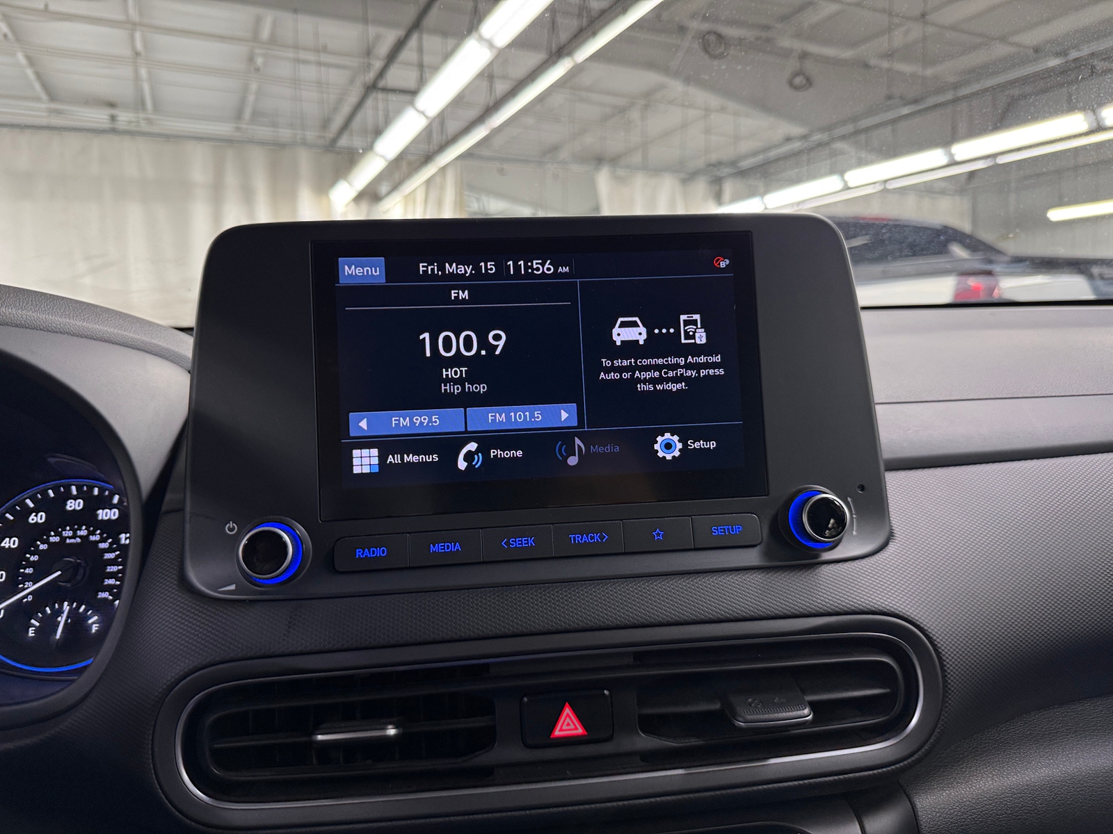 Thumbnail: 2022 Hyundai Kona - 4