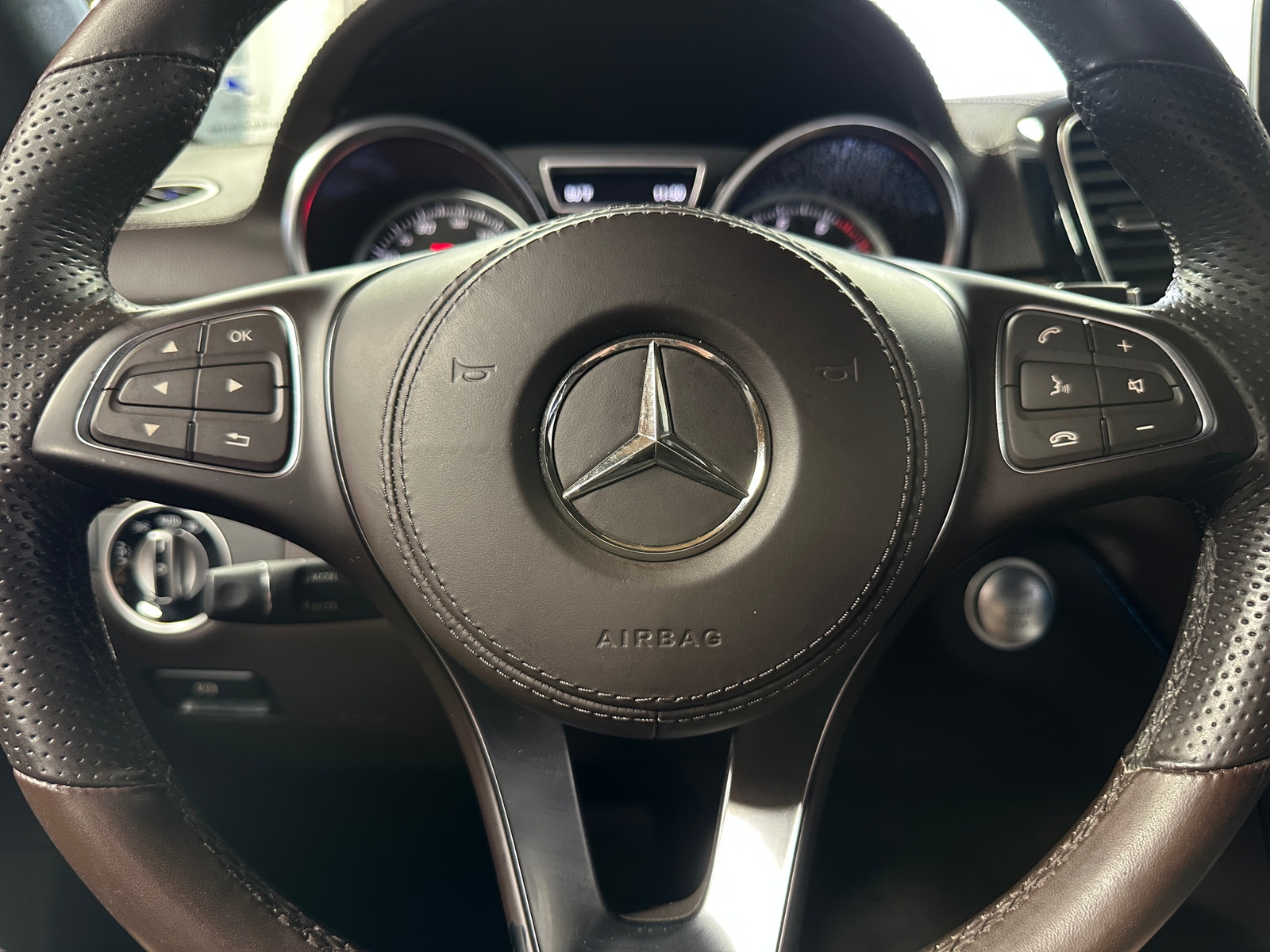 Thumbnail: 2018 Mercedes-Benz GLS - 4
