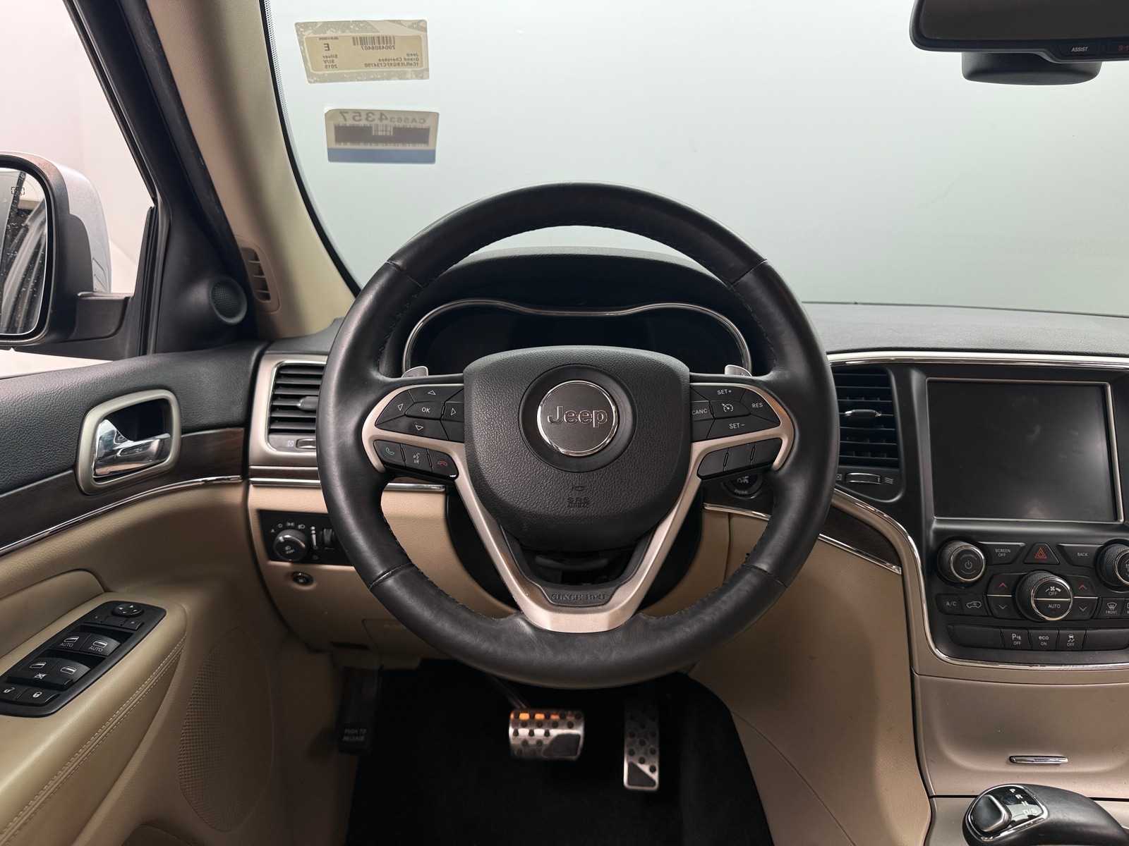 Thumbnail: 2015 Jeep Grand Cherokee - 4