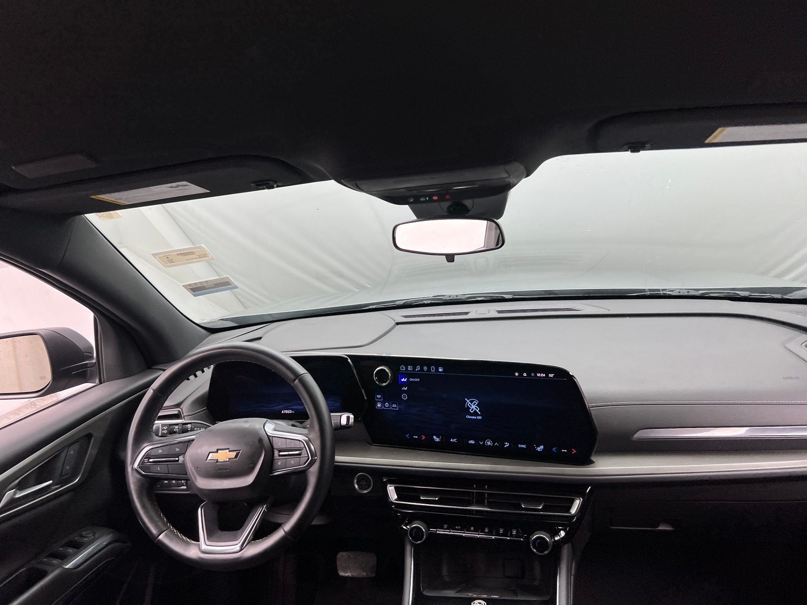 Thumbnail: 2024 Chevrolet Traverse - 3