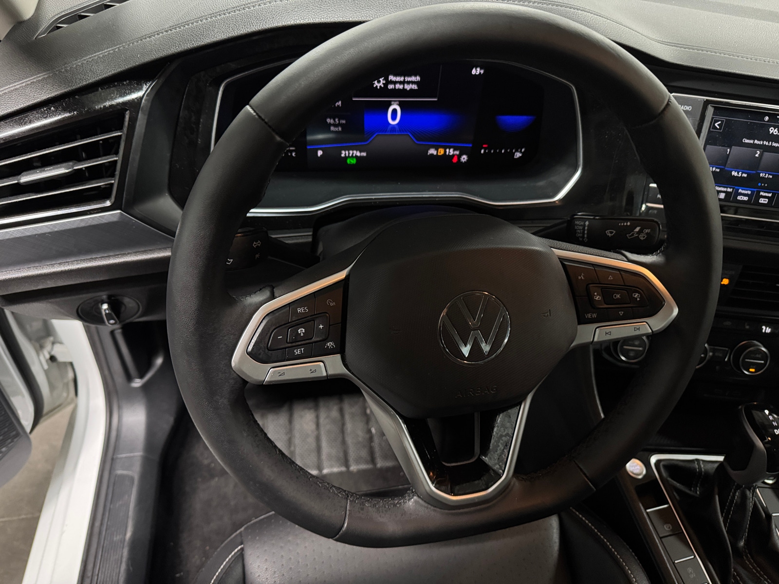 Thumbnail: 2022 Volkswagen Jetta - 4