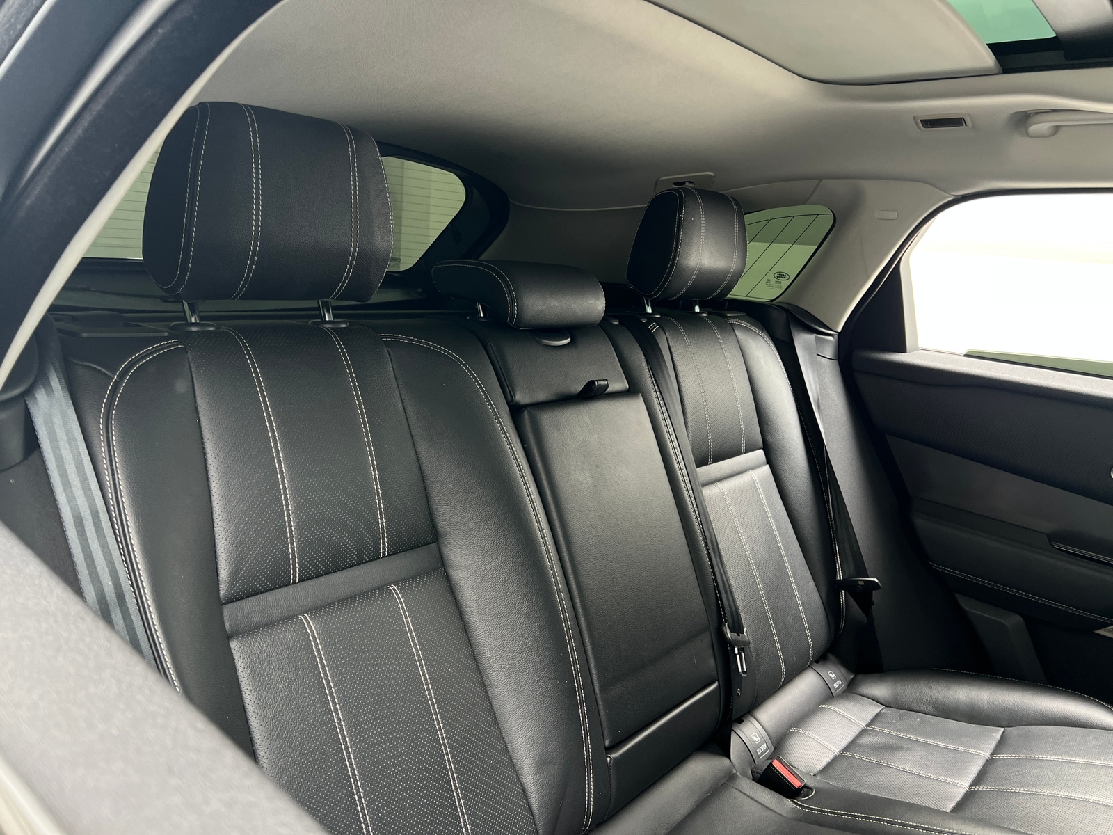 Thumbnail: 2018 Land Rover Range Rover Velar - 5