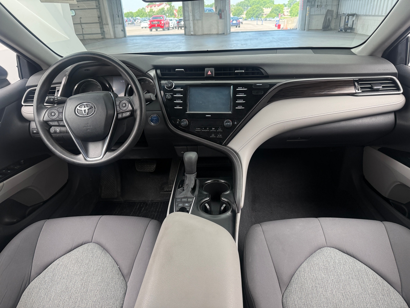 Thumbnail: 2020 Toyota Camry - 3