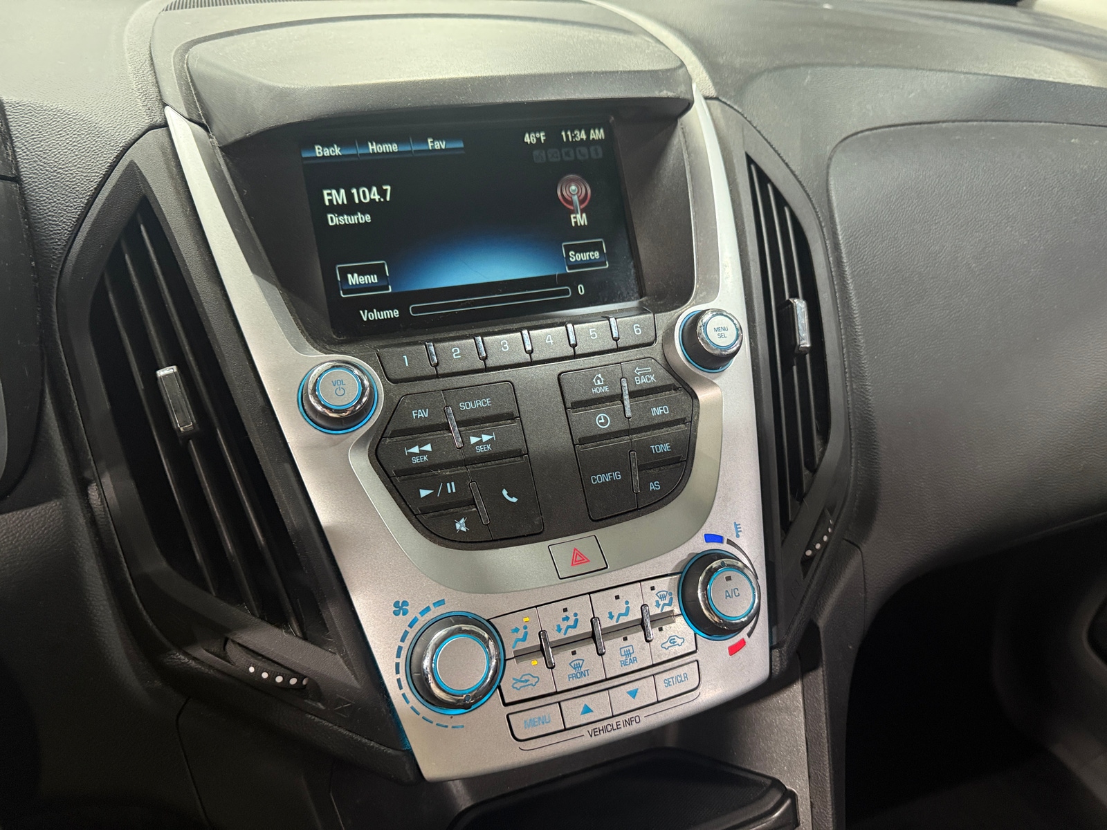 Thumbnail: 2017 Chevrolet Equinox - 4